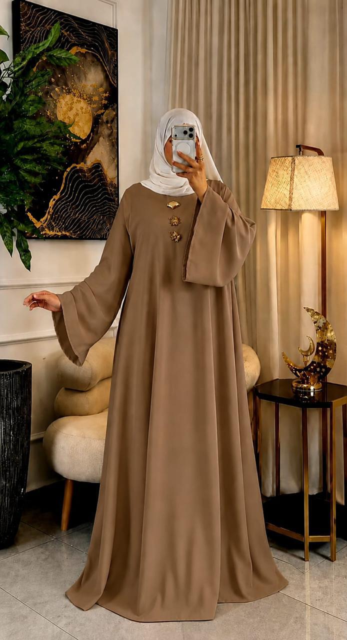 عباية الأناقة الهادئة