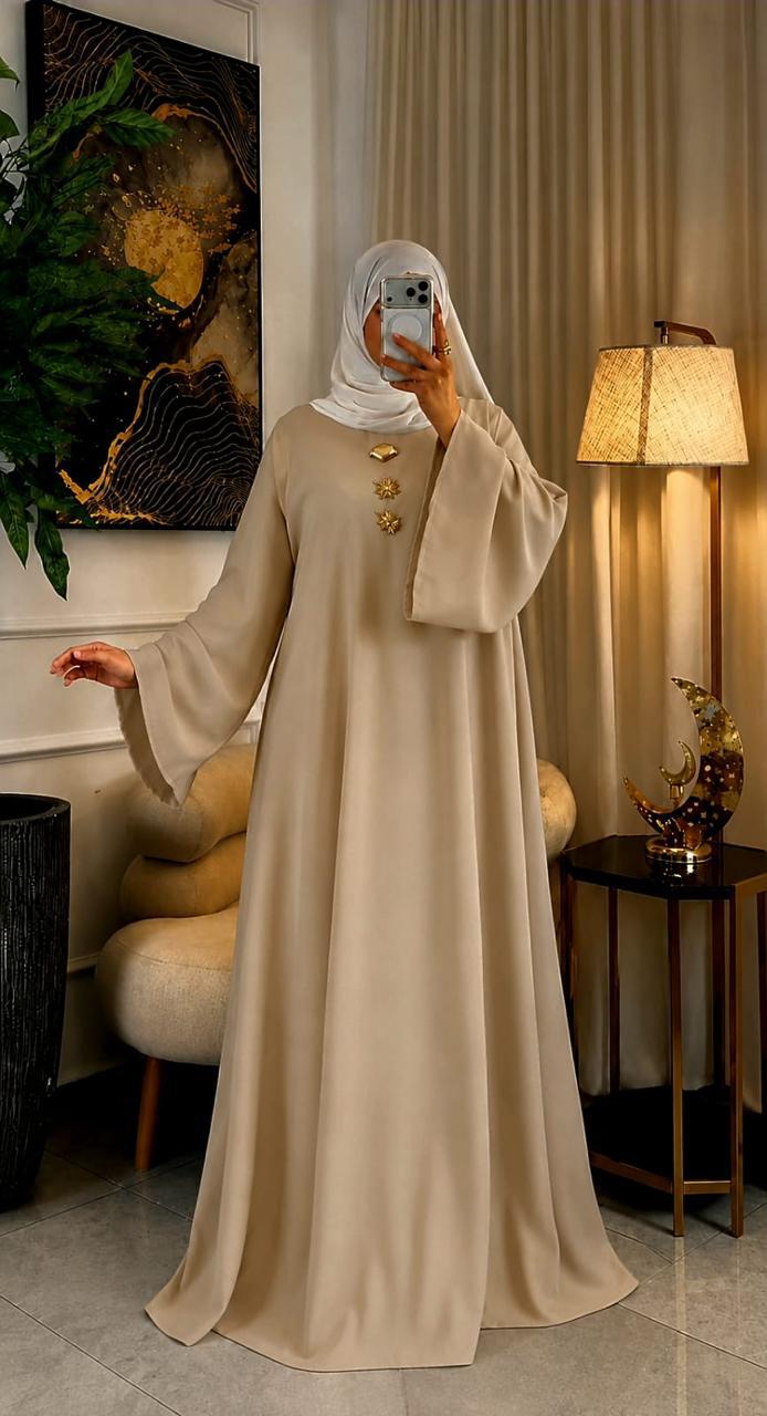 عباية الأناقة الهادئة